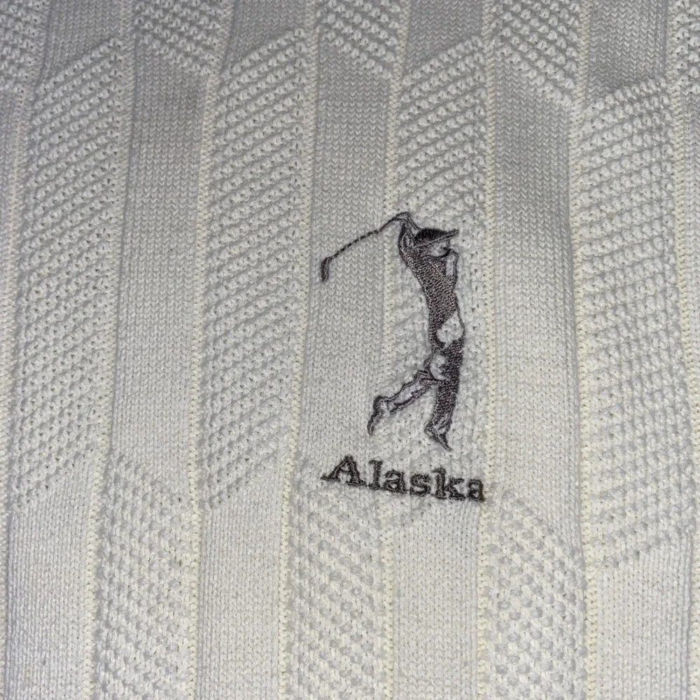 VTG Textured South Bay Mens‎ L Ivory Golf Alaska Embroidered Sweater Knit Preppy